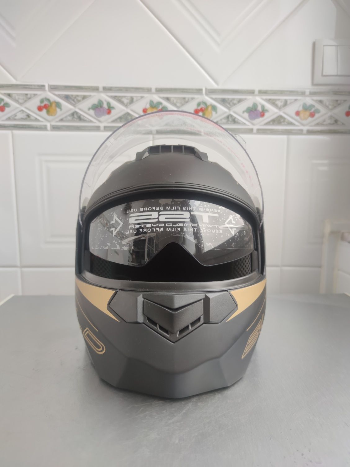 Capacete modular