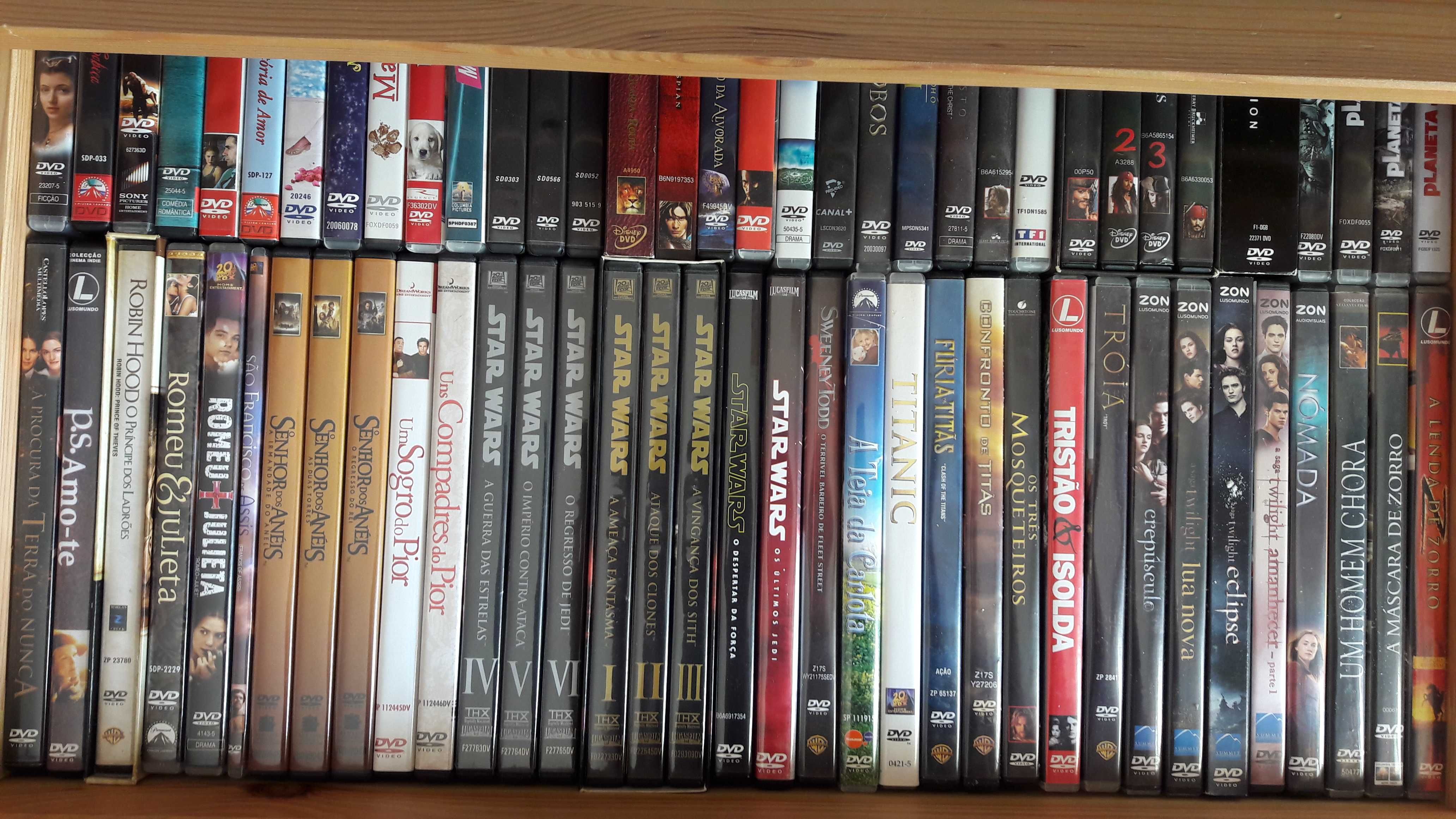 DVDs - Vários títulos de filmes