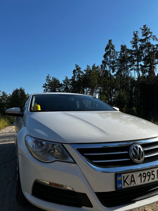 Volkswagen Passat CC 2011
