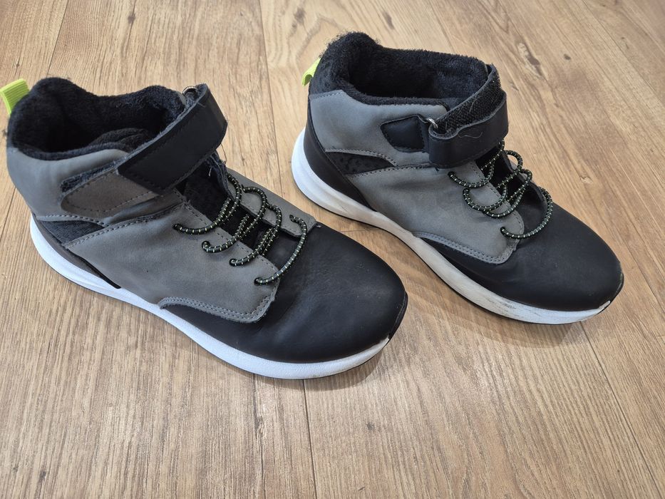 Buty zimowe r.35