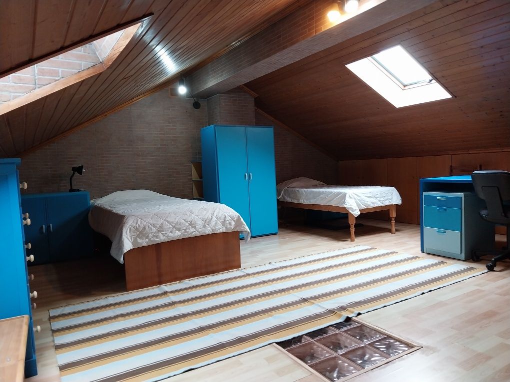 Quarto Duplo ou de casal em moradia - com muito espaço