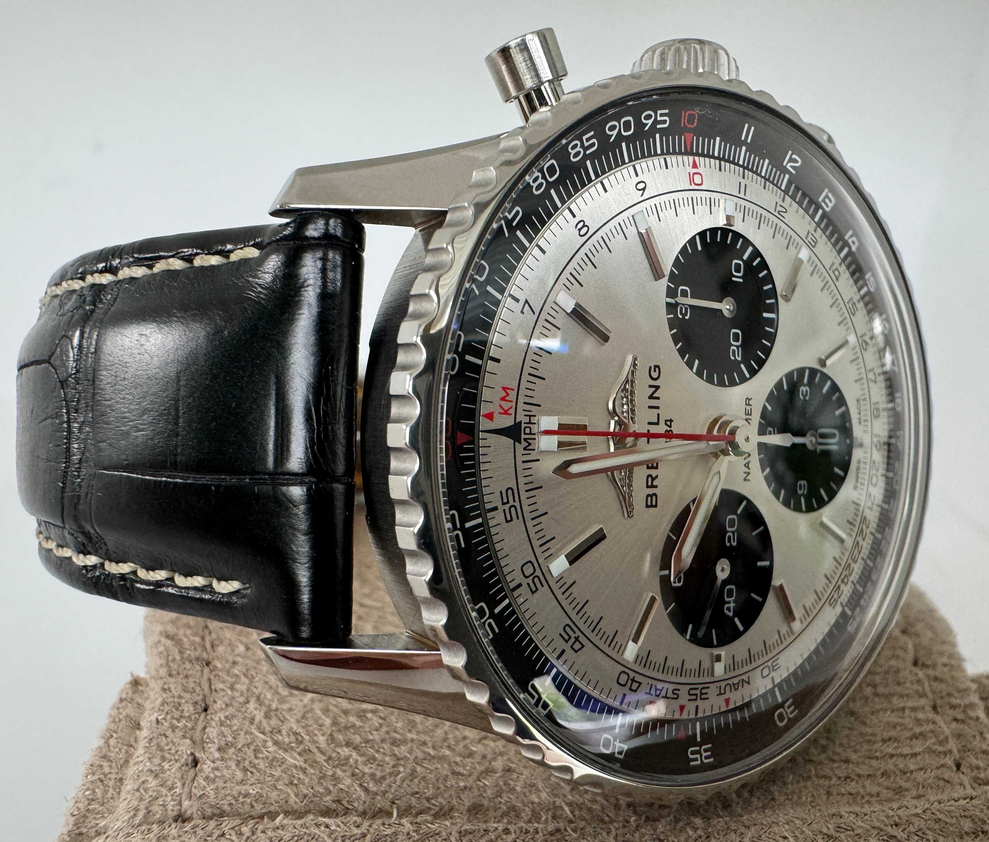 Breitling Navitimer B01 Chronograph 43  /  2022