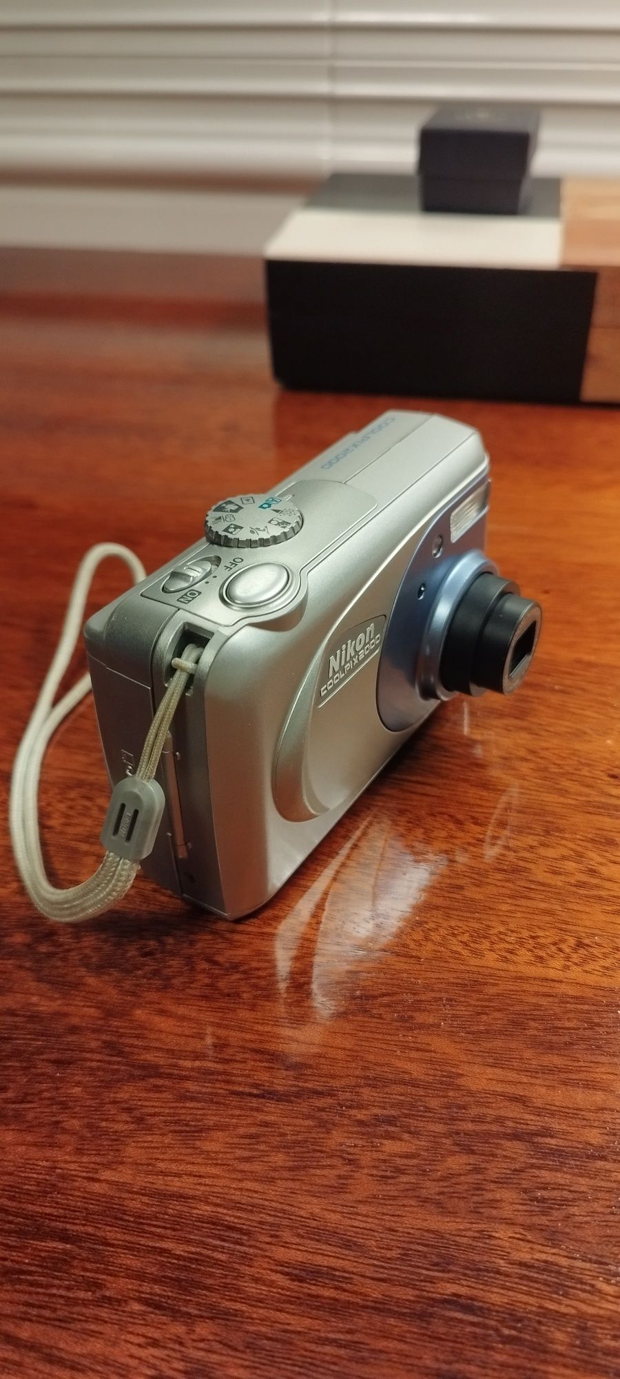 Aparat Cyfrowy Nikon Coolpix 2000 Vintage 2.0 mpx