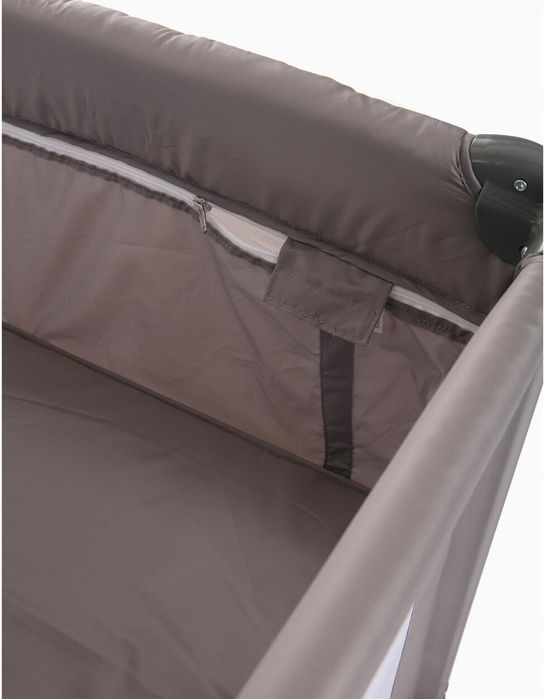 Berço de viagem da Zippy com colchões
