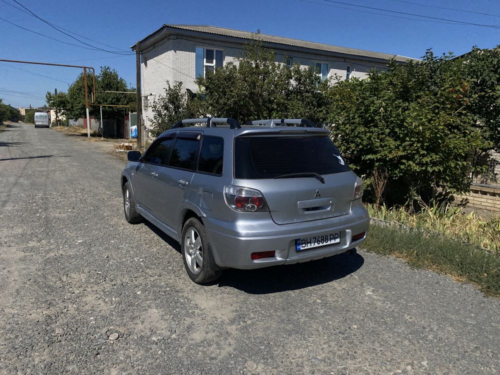 Аутлендер первое поколение