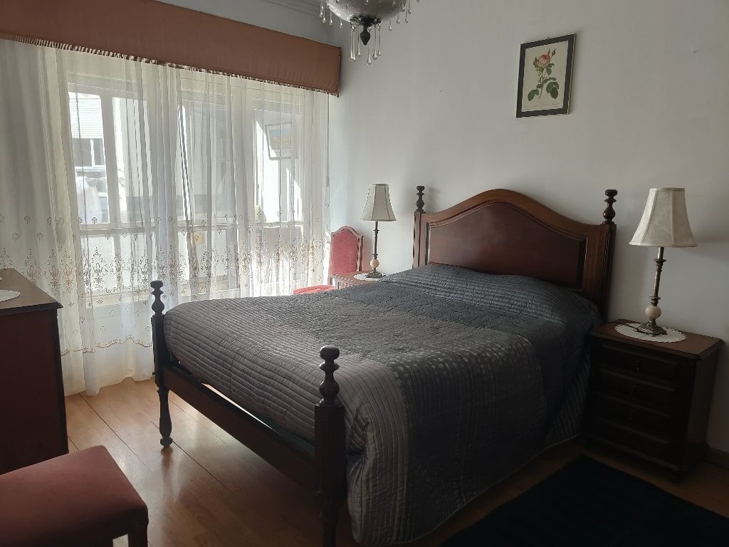 Quarto Odivelas junto Centro Comercial Oceano