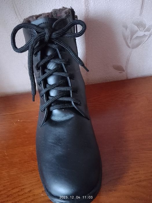 Ботинки новые кожанные