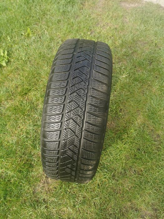 Opona  205/60R16 96H Pirelli Winter Sottozero 3 OLX96