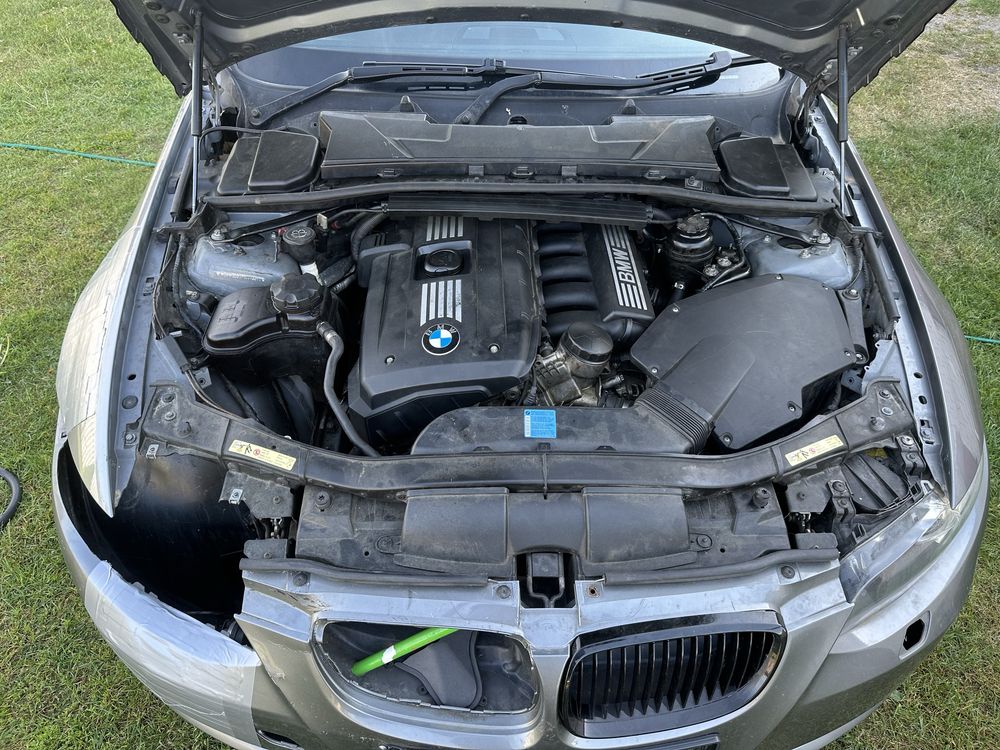 BMW E92 3.0 benzyna 272 konie! N52B30A