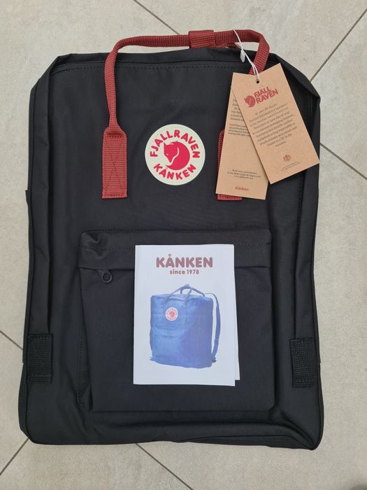 Nowy czarno-bordowy plecak Fjallraven Kanken Classic 42x34x11 cm.
