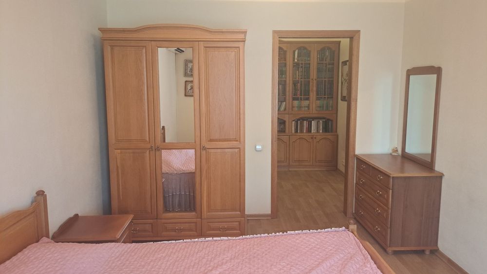 Сдається 2х кімнатна м. Харківська,пр-т. Бажана 36