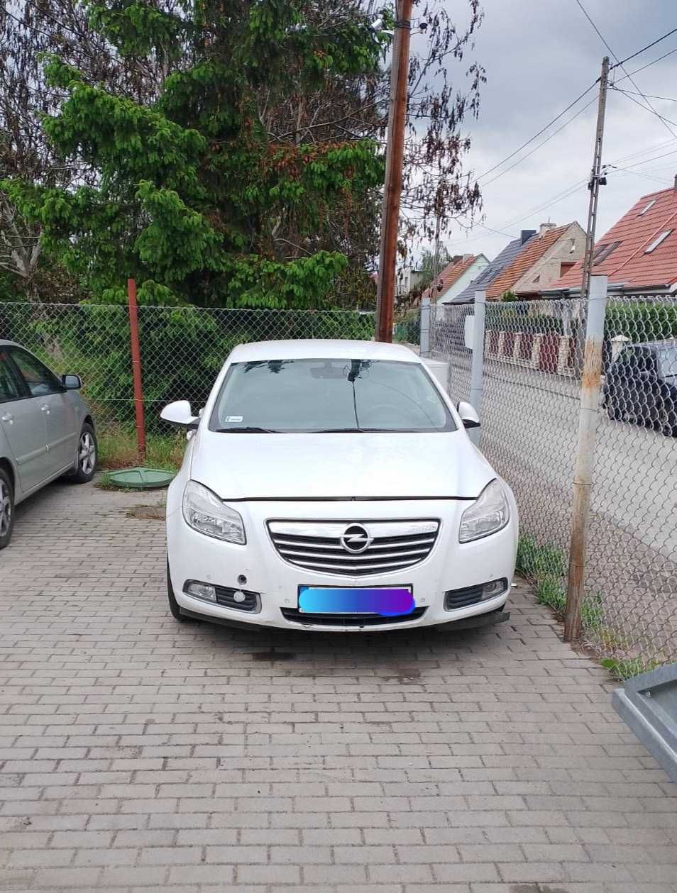 Opel Insignia benzyna przebieg 159 tyś km - prywatnie