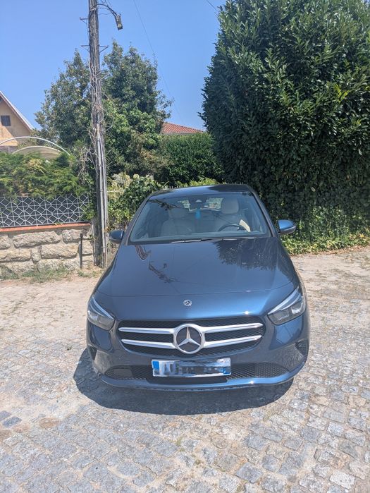 Mercedes B 200 D 8G-DCT  Como Novo