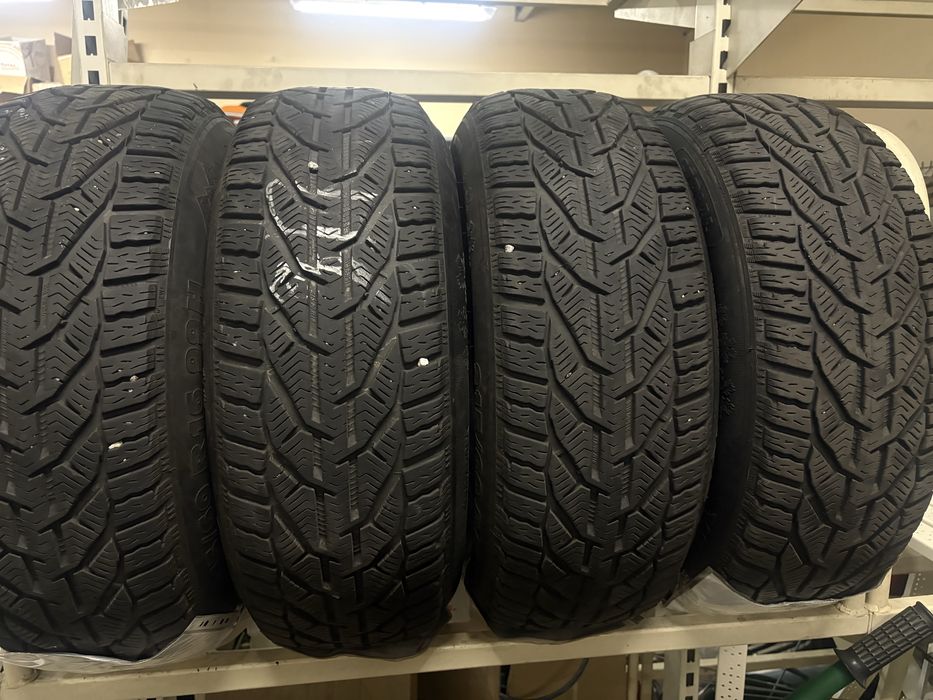 215 60 r16 Strial зима новая