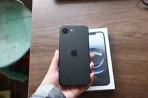 iPhone 16e 128gb black