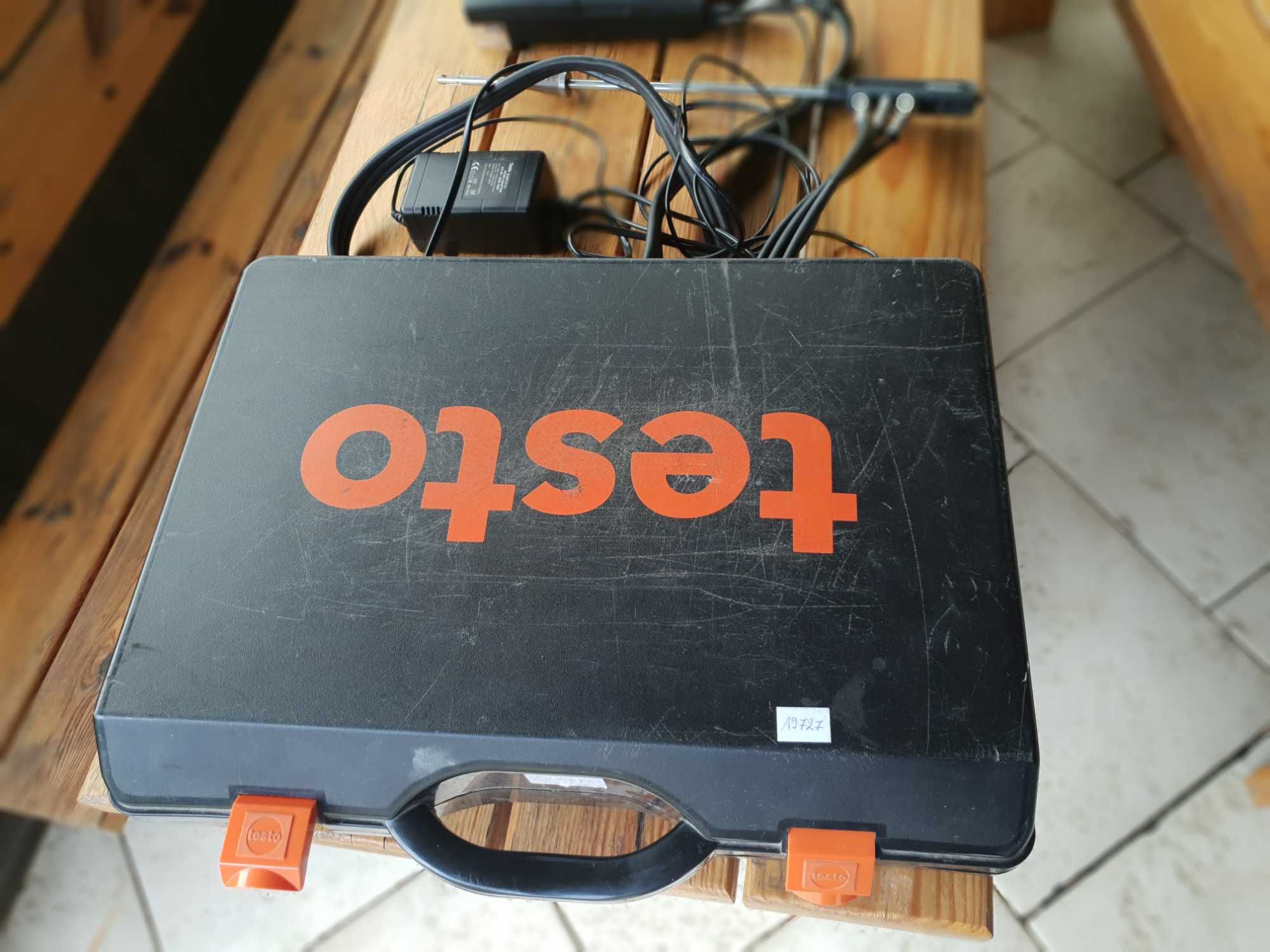 Profesjonalny analizator gazu spalinowego Testo 325M