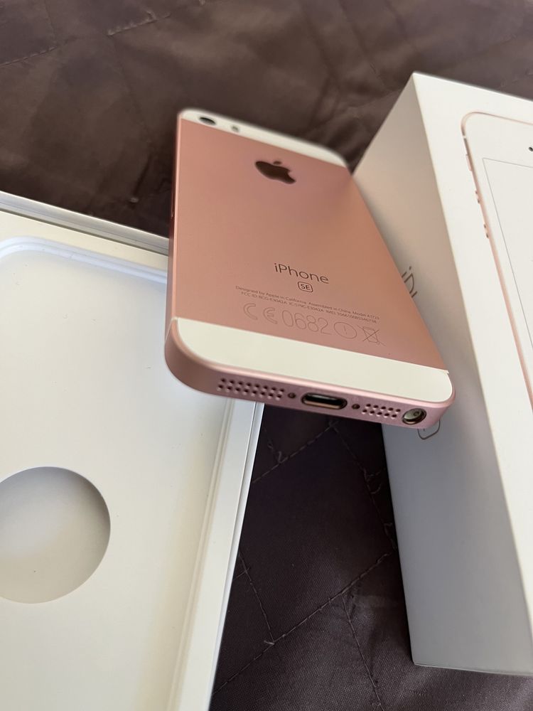 Iphone SE rose gold 32GB A1723