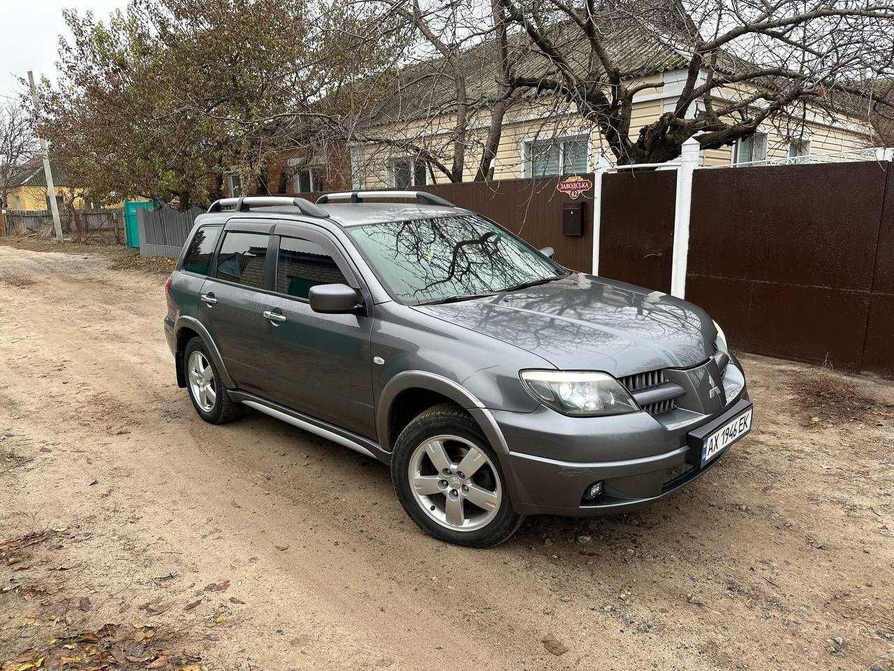 Mitsubishi Outlander 2006 року, 2,4, позашляховик