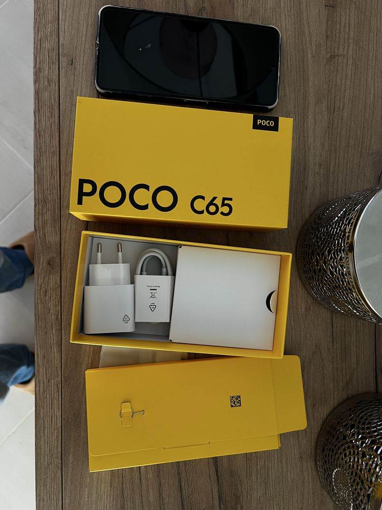 Telemóvel POCO C65