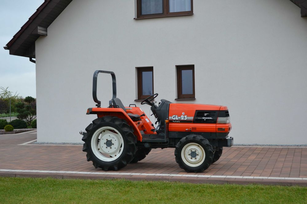 Traktorek japoński mini traktor Yanmar Kubota M japonski