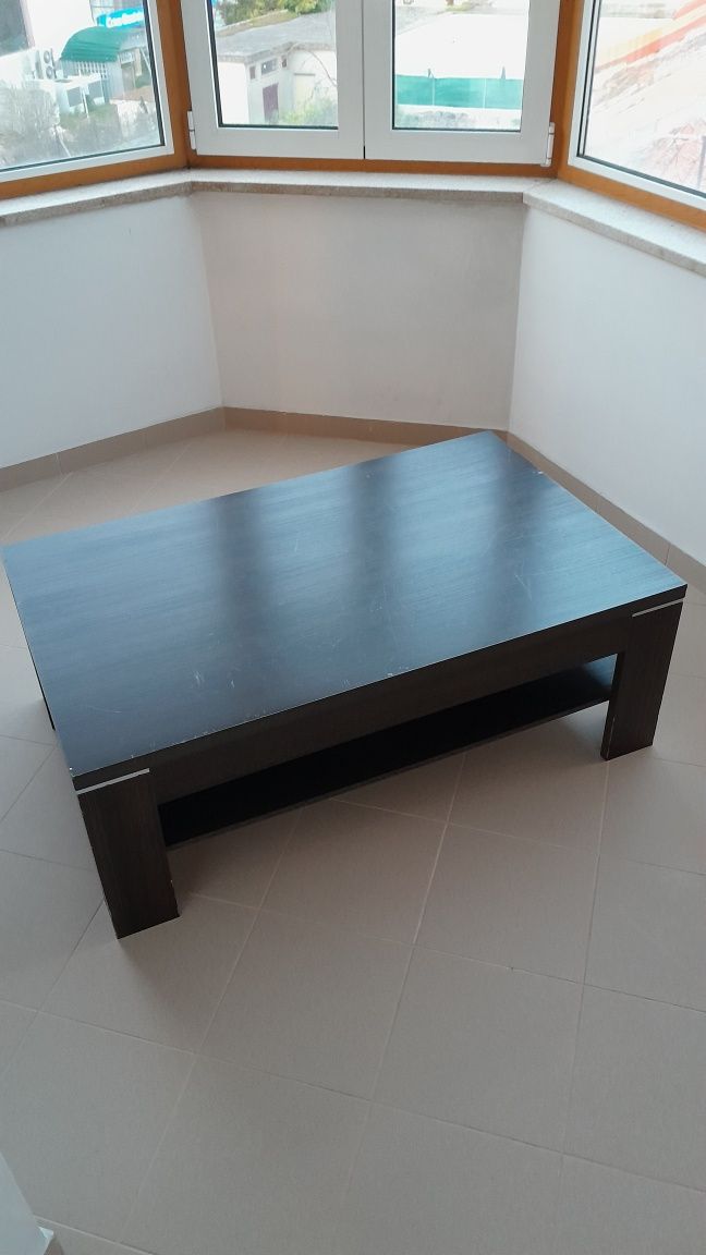 Mesa de Sala ( Em bom estado )