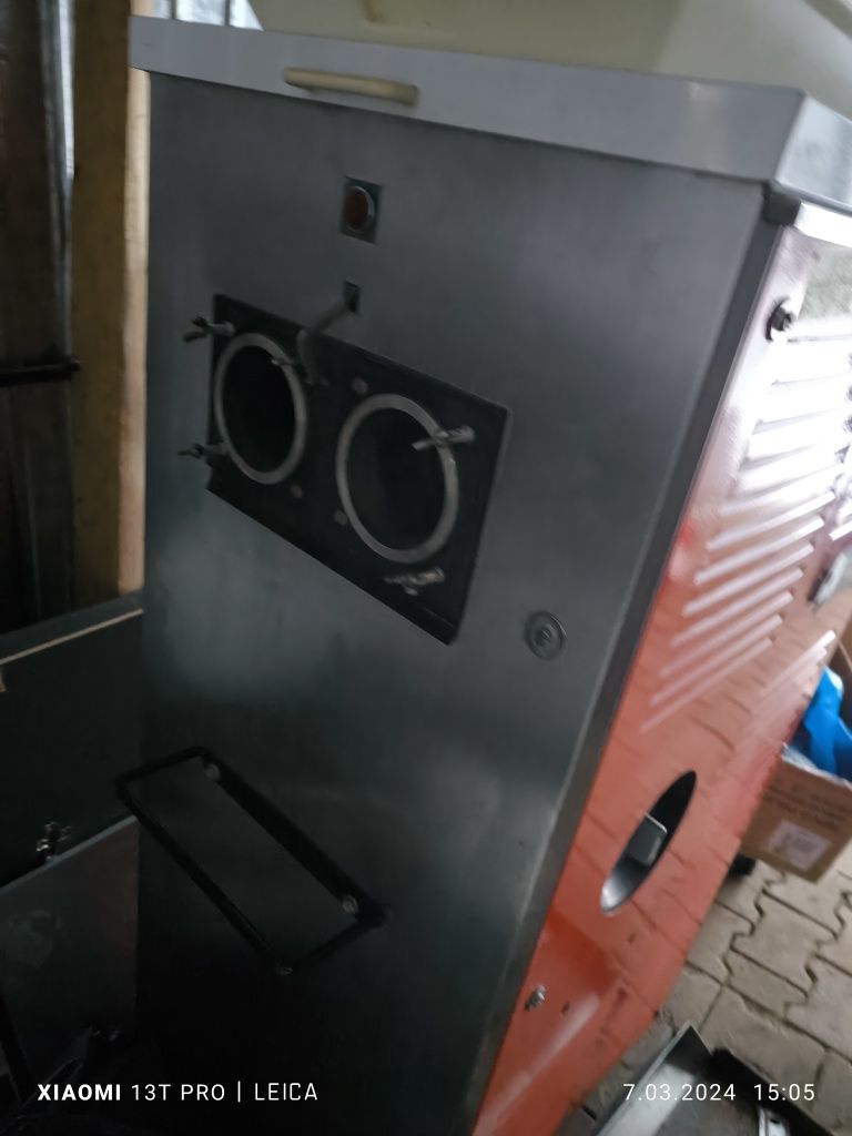 Maszyny automat do lodów DDR  lllika Mercedes ostatni rok produkcji