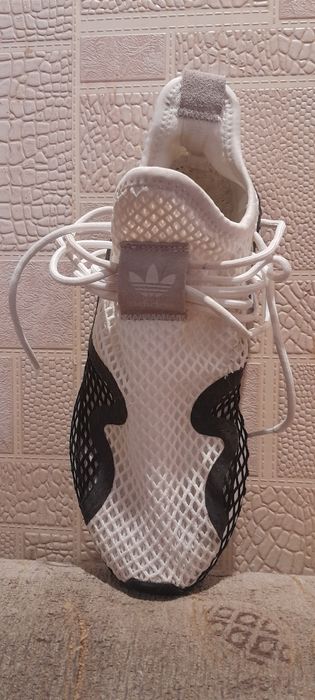 Кросівки жіночі 42 розм