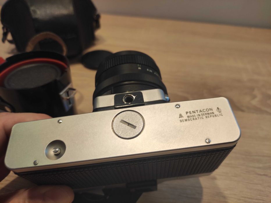 Aparat fotograficzny Praktica MTL3 z dwoma obiektywami