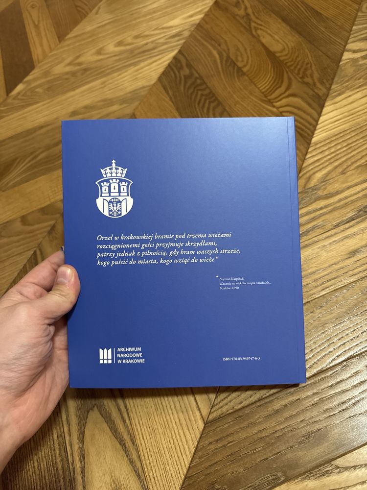 Książka “650 lat herbu miasta Krakowa