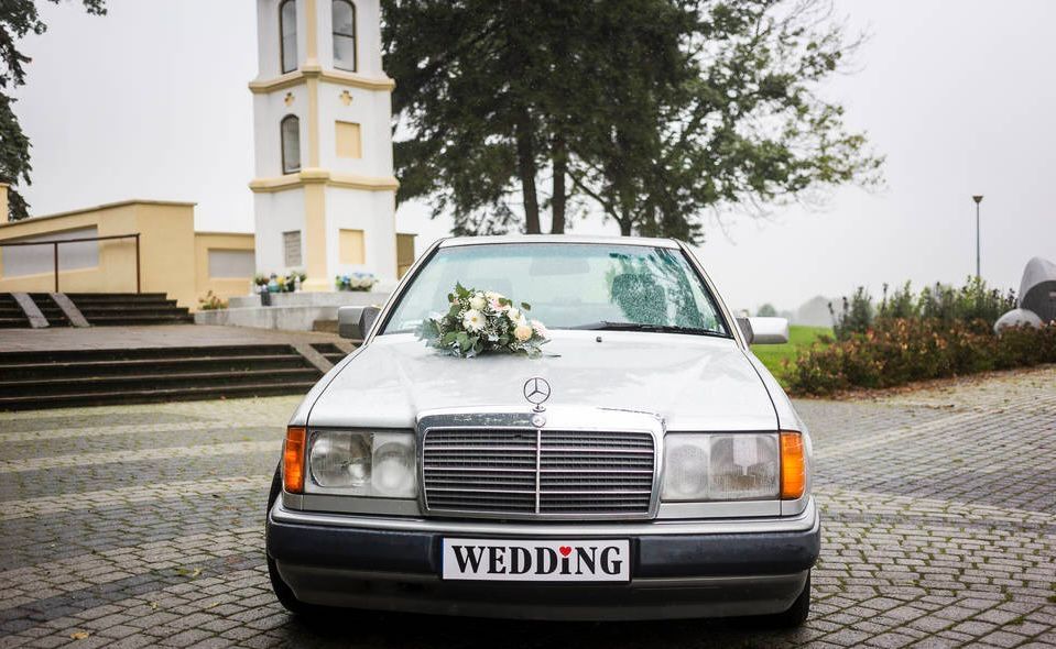 Samochód Auto do ślubu/ Audi/ Volvo/ Mercedes/ kierowca wesele van 7os