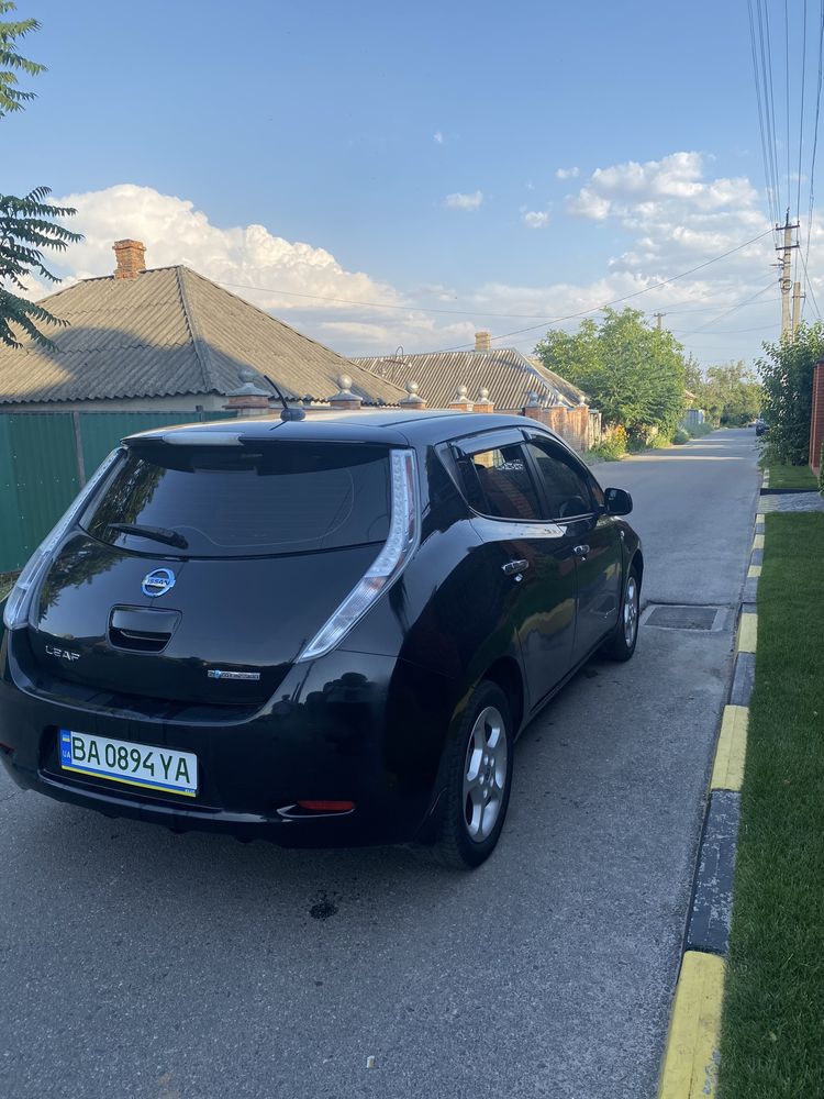 Nissan leaf, 2013 рік