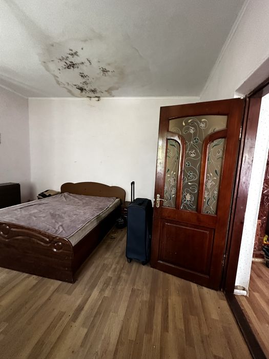 Продаж будинок 80 кв. м  з землею 7 соток м. Жидачів