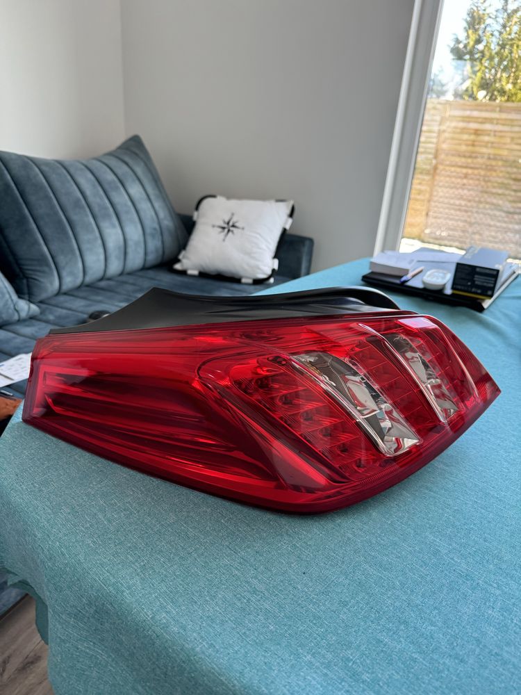 Peugeot 508 Lampa tylna lewa