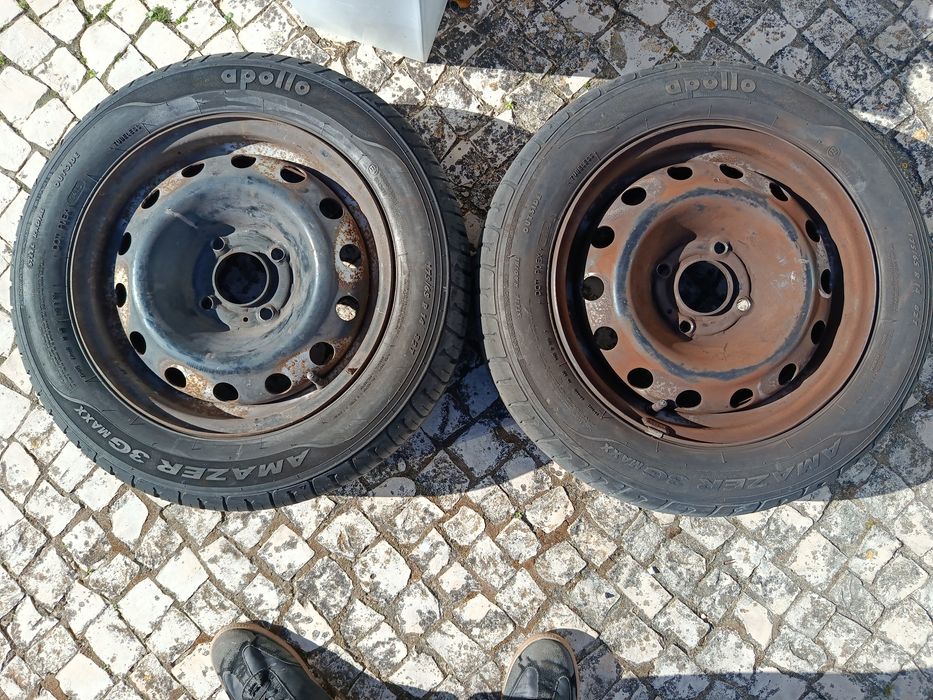Pneus 175/65 r14 e jantes 4x108