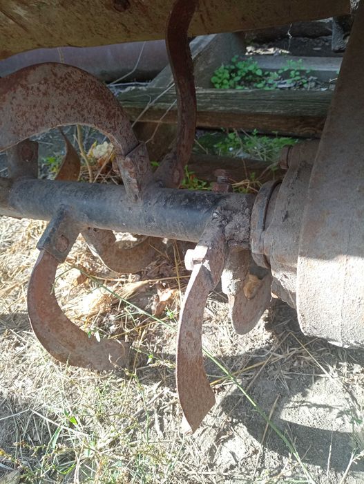 Продам фрезу тяжкого мотоблока по частинах