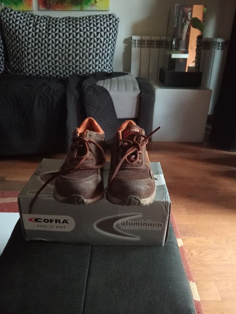Sapatos segurança Cofra