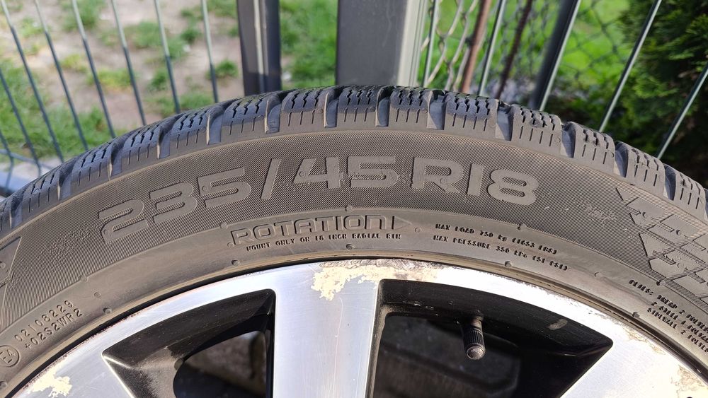 Felgi aluminiowe, Koła  18 z oponami zimowymi 3G0 ,601, 025 P