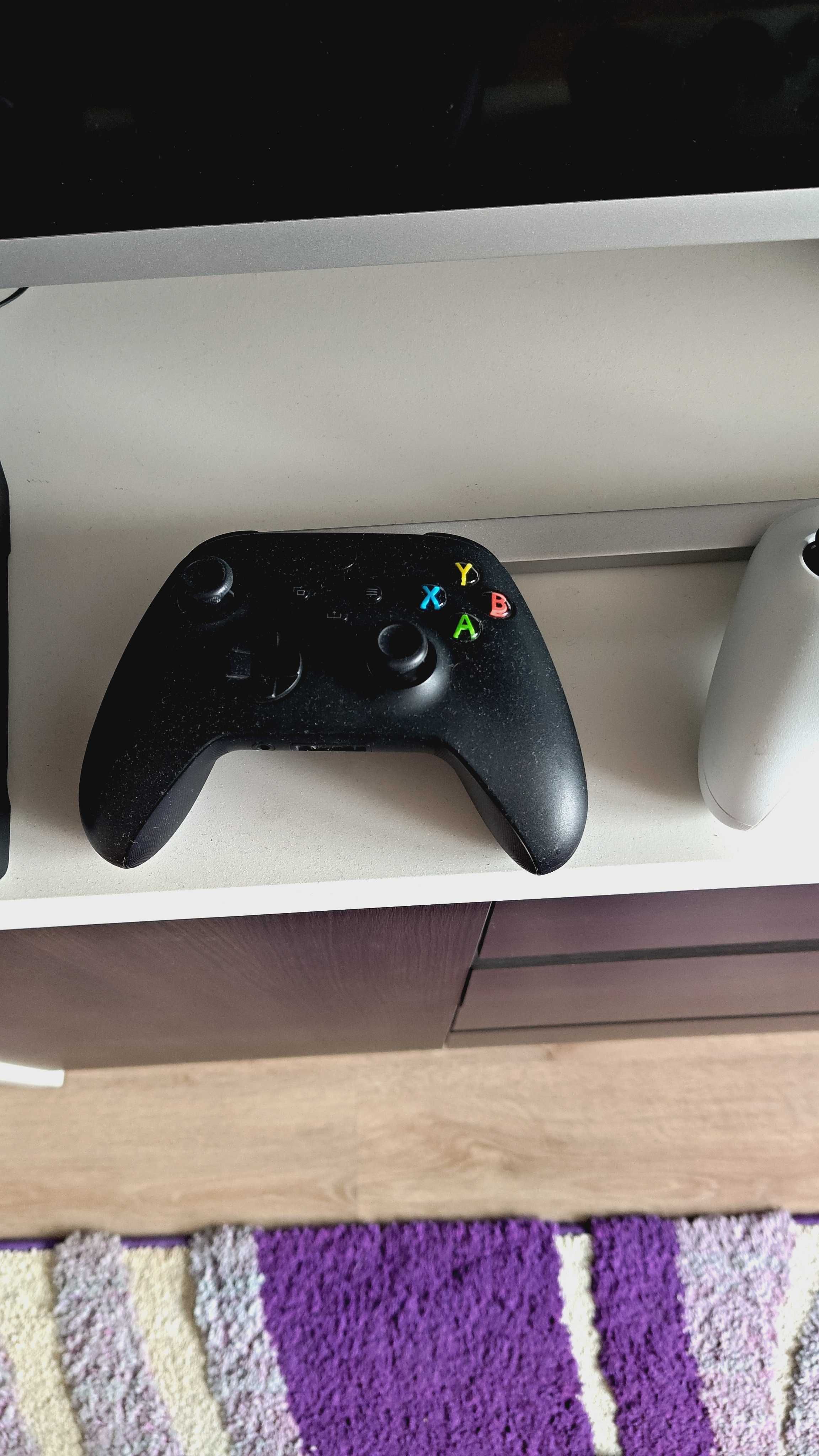 Sprzedam konsole XBOX series X 1T
