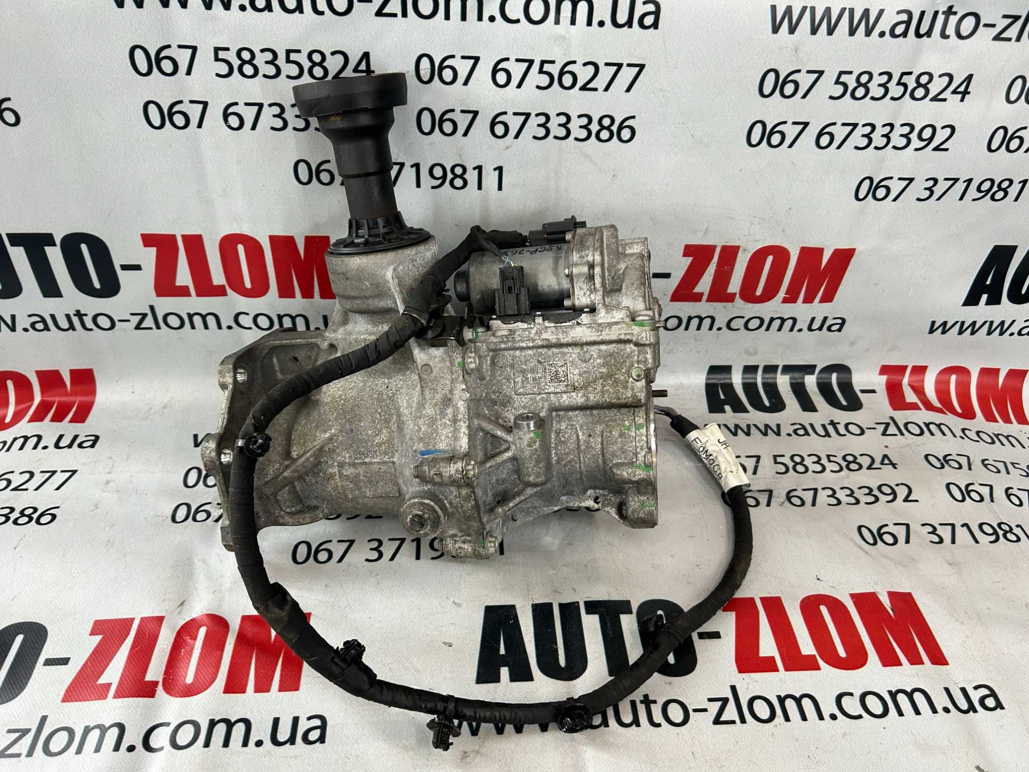 Роздатка Ford Kuga/Escape 2.0 ecoboost  LX67-7L486-AF