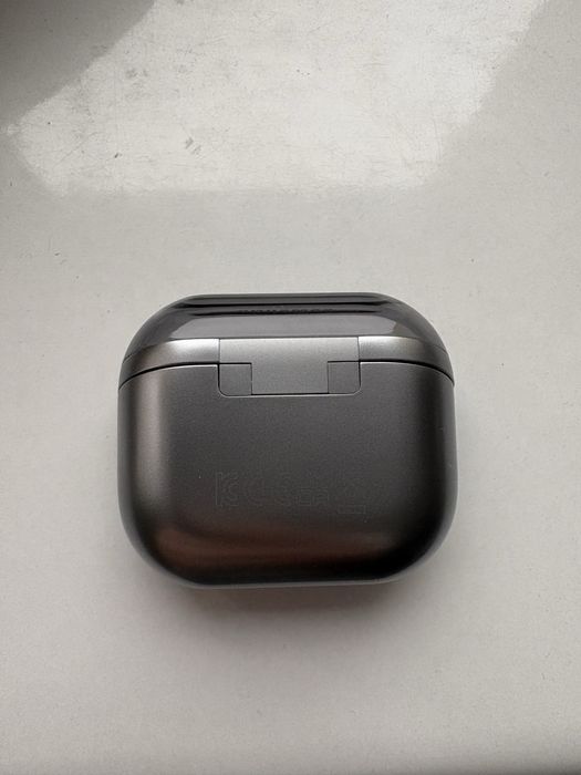 Samsung Galaxy Buds 3 etui ładujące srebrne