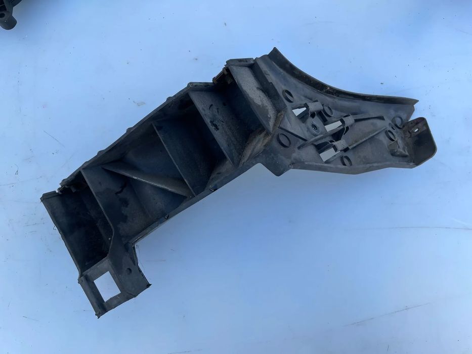 ŚLIZG ZDERZAKA PRAWY TYŁ POLO 9N 6Q6807376