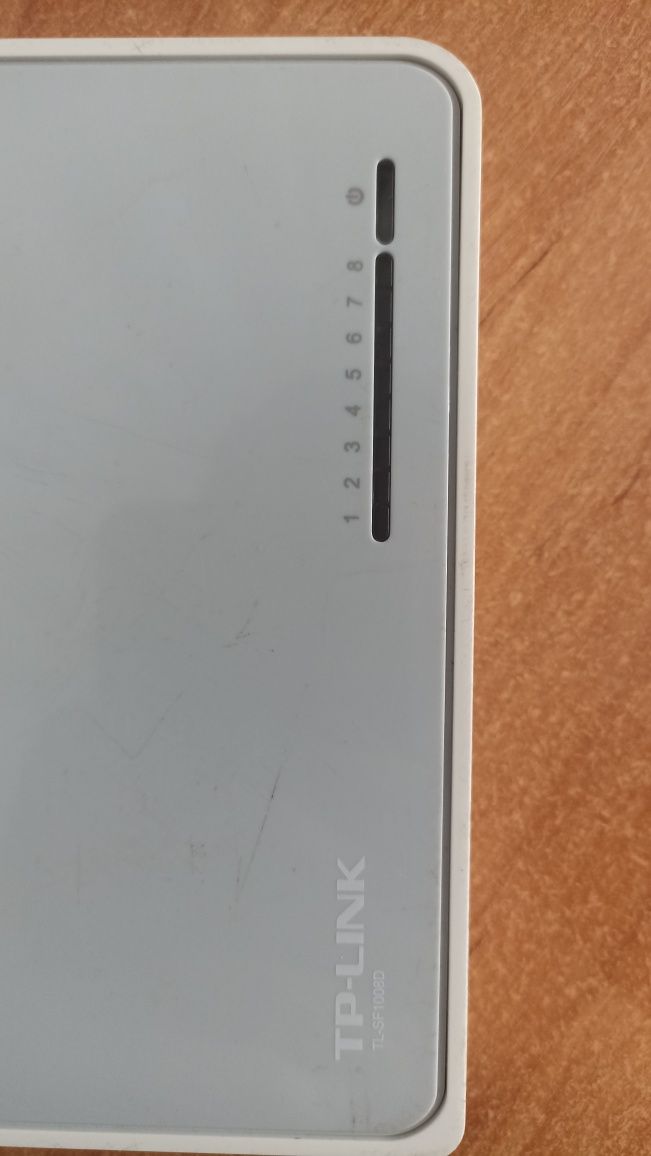 Комутатор TP-Link