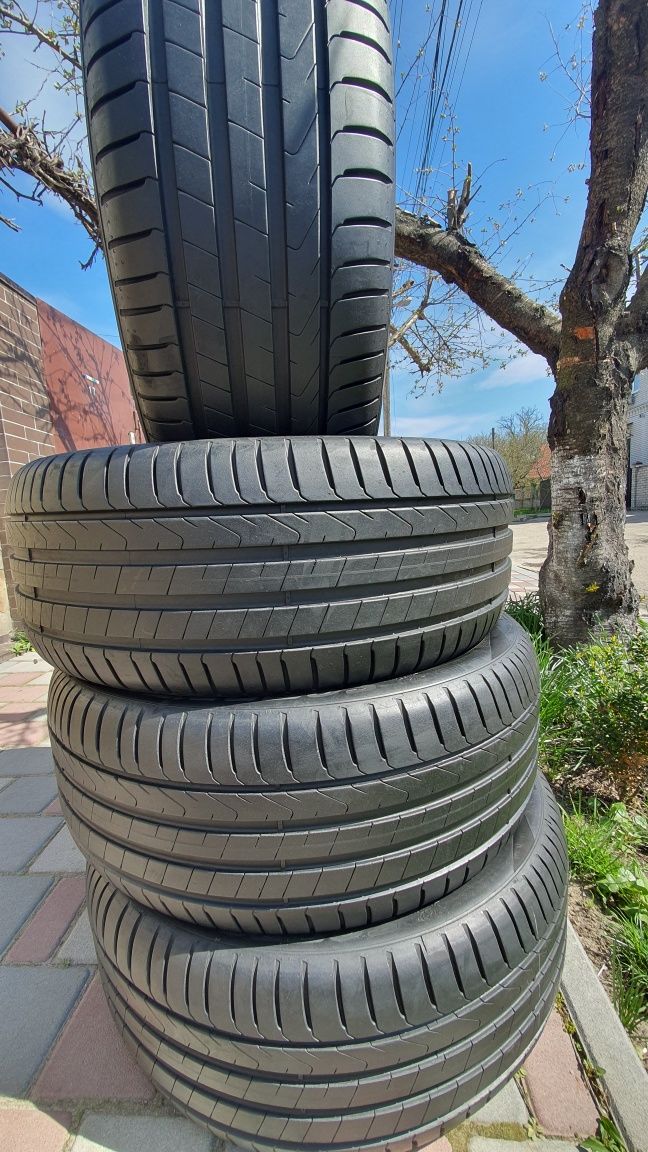 Продам комплект літніх шин 255/45 R19 Pirelli