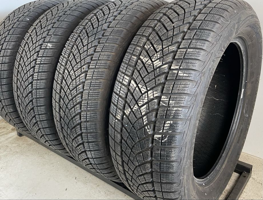 255/55R19 111H GoodYear Ultra Grip Performence Suv