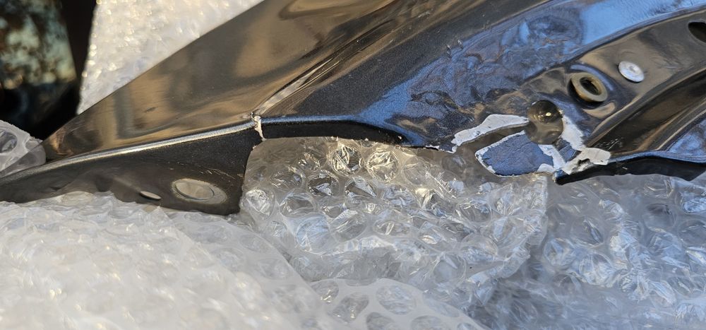 Audi e-tron переднее левое крыло