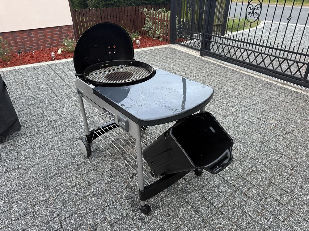 Grill Weglowy weber performer bardzo dobry stan !