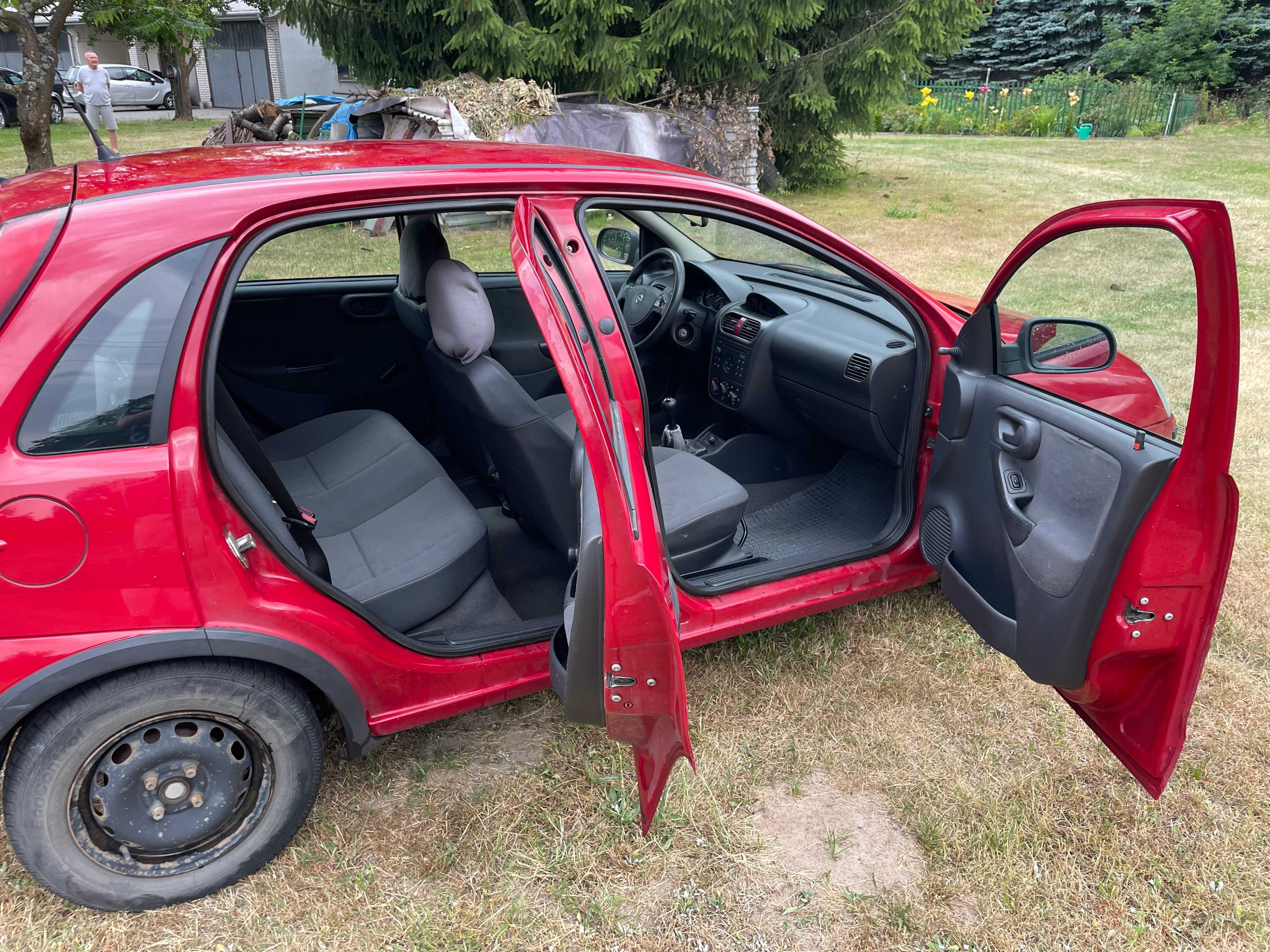Opel Corsa, wymieniony rozrząd, dwa komplety opon
