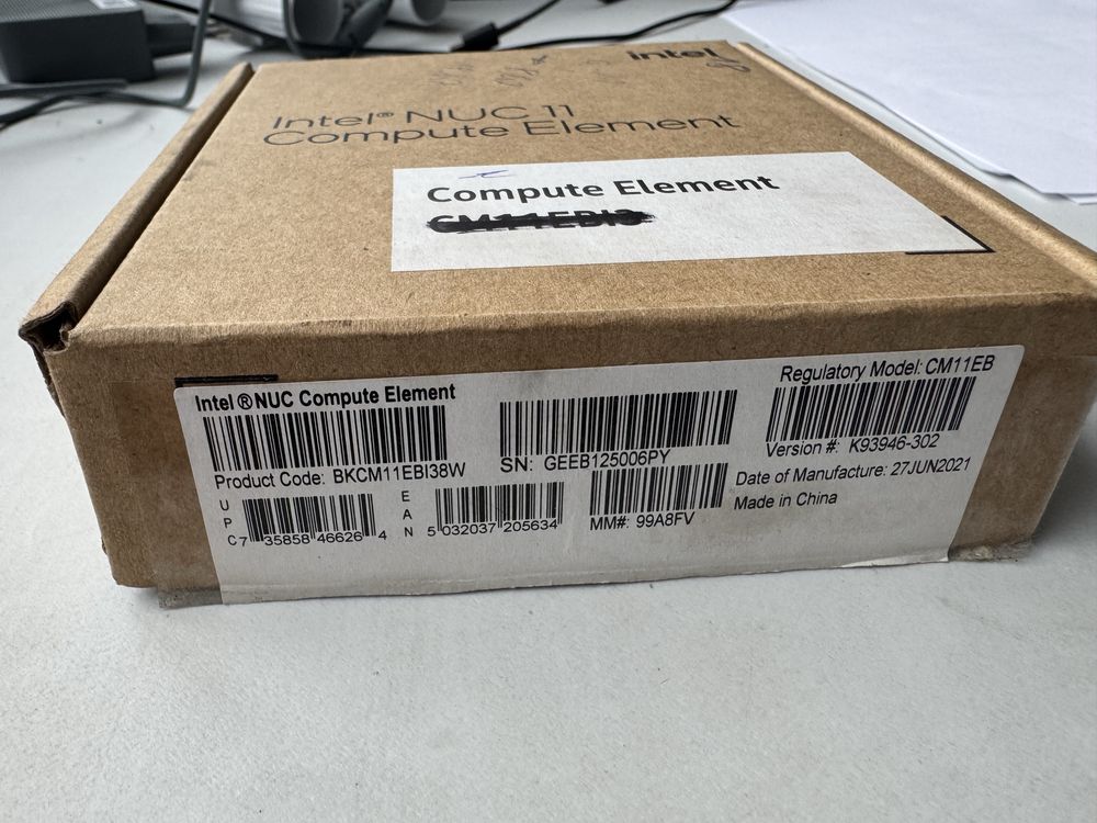 INTEL NUC Compute Element CM11EBI38W Core i3-1115G4 8GB