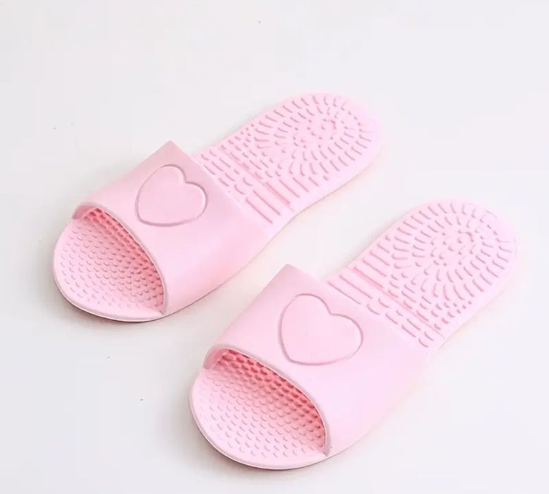 Шльопанці в дорогу, що складаються