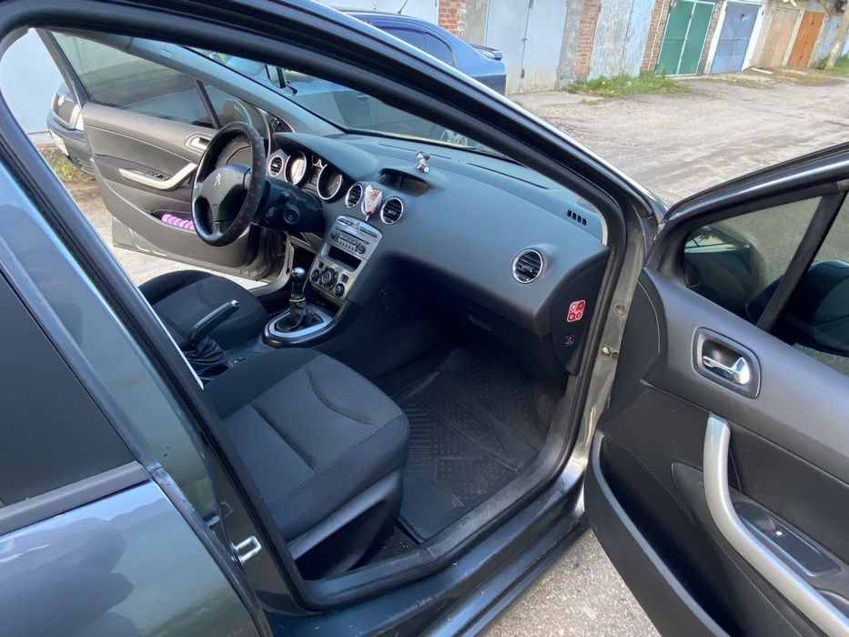 Продам Peugeot 408
